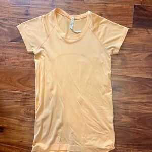 lululemon athletica Apricot Swiftly tech